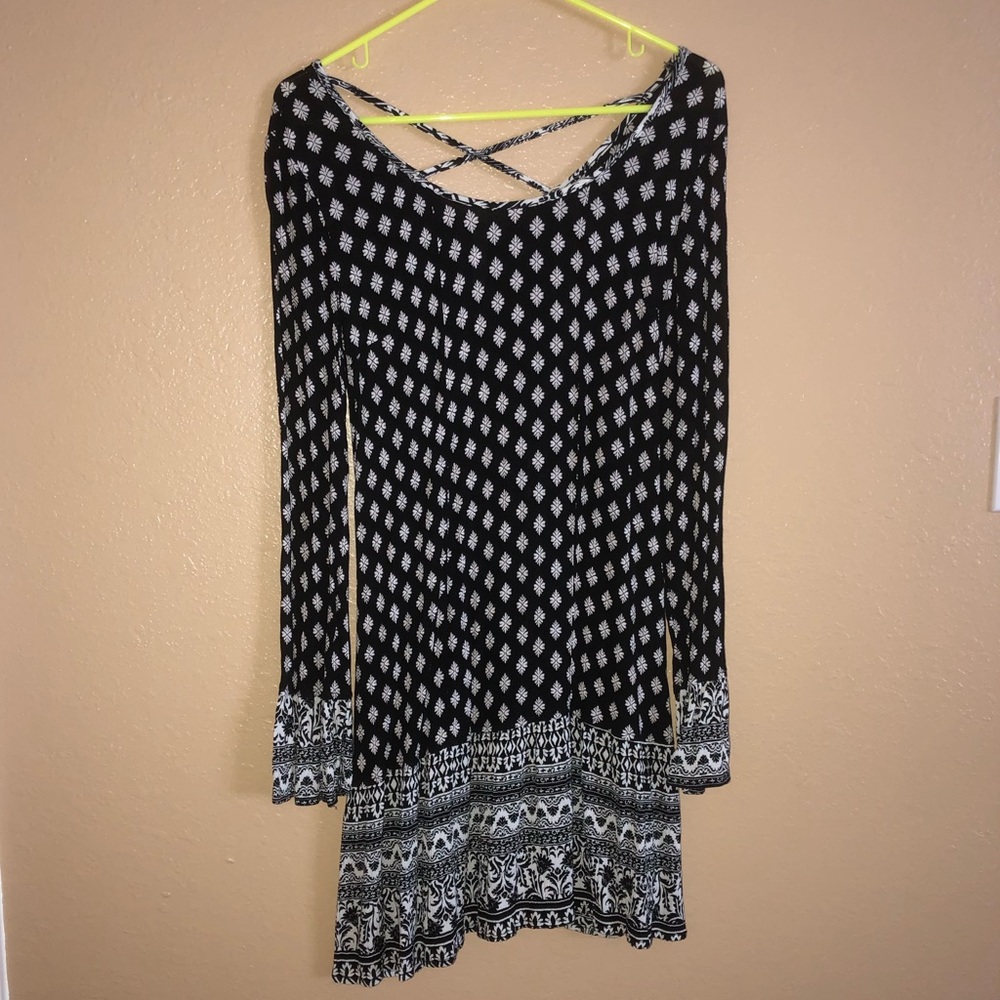 Cute black/white dress🖤